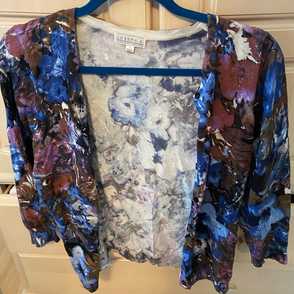 Joseph A Blue and Purple Floral Cardigan